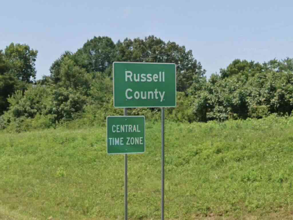 Entering Central Time Zone on the Cumberland Parkway in Kentucky. Image from Google Street View; August 2023.