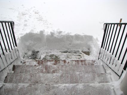 Arlington Snowfall Blizzard February of 2010. Photo by howderfamily.com; (CC BY-NC-SA 2.0)