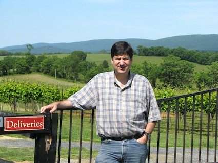 Veramar Vineyard; Berryville, Virginia. Photo by howderfamily.com; (CC BY-NC-SA 2.0)