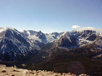 Rocky Mountain National Park Vista. Photo by howderfamily.com; (CC BY-NC-SA 2.0)