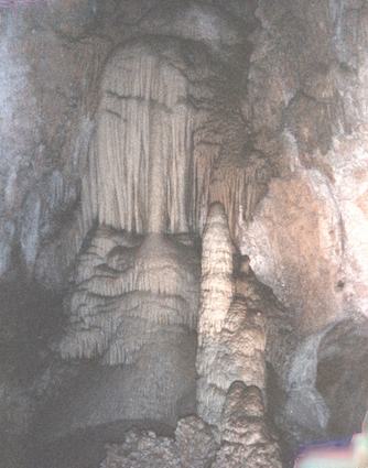 Carlsbad Caverns. Photo by howderfamily.com; (CC BY-NC-SA 2.0)