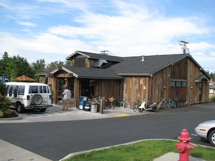 10 Barrel Brewing Co. Exterior