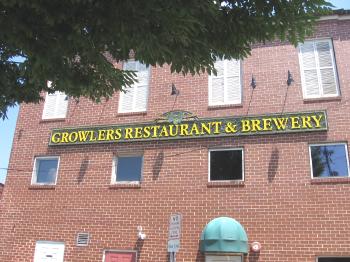 Growlers Exterior Photo