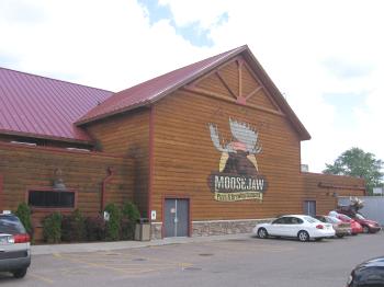 Moosejaw Pizza & Brewery Exterior